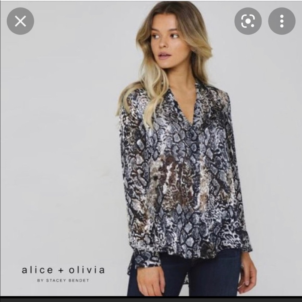 Alice and Olivia top